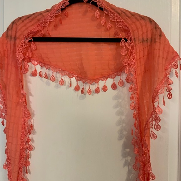 Woman’s Beautiful Coral Scarf, - Picture 2 of 6